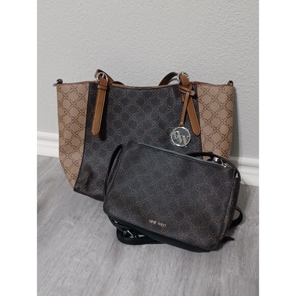 Nine West Handbags - NINE WEST Two-Toned Brown Tote Bag & Crossbody Set